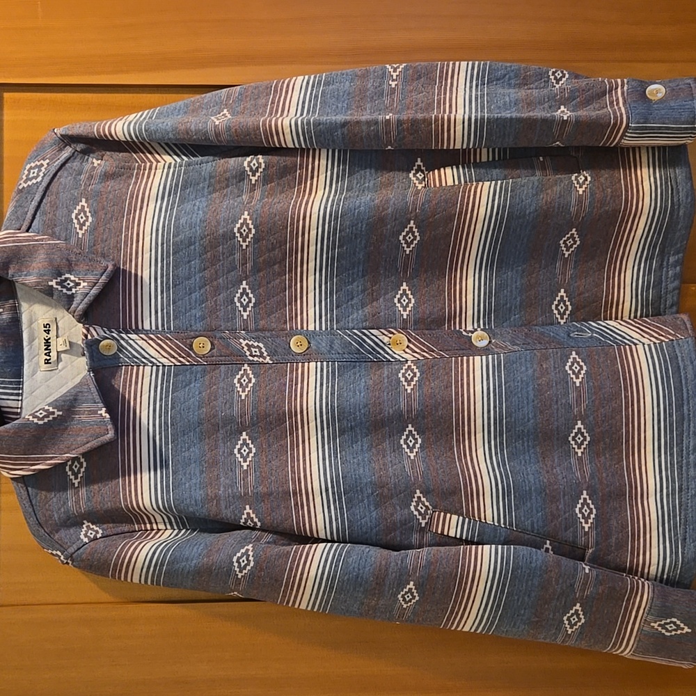 Rank 45 Quilted Button-Up Shirt Jacket. Ladies Size: L